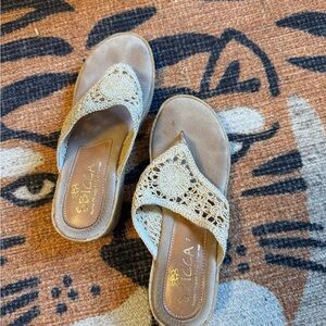 Sbicca Tan Sandals Slip-On Comfort